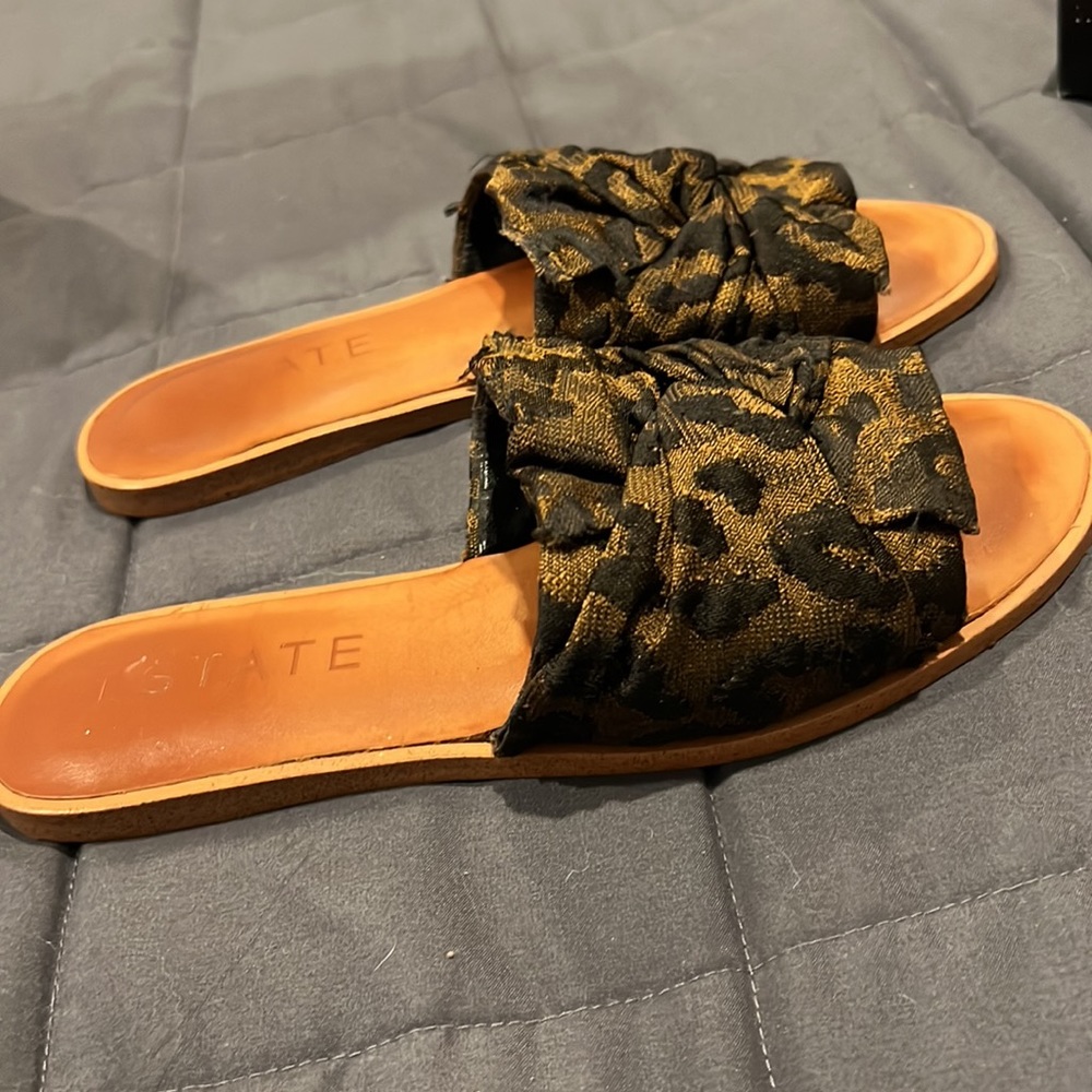 1. STATE Chevonn Brown black open toe slides - 6.5
